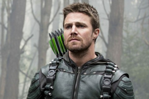 &iexcl; Stephen Amell regresara al Arrowverse ! 